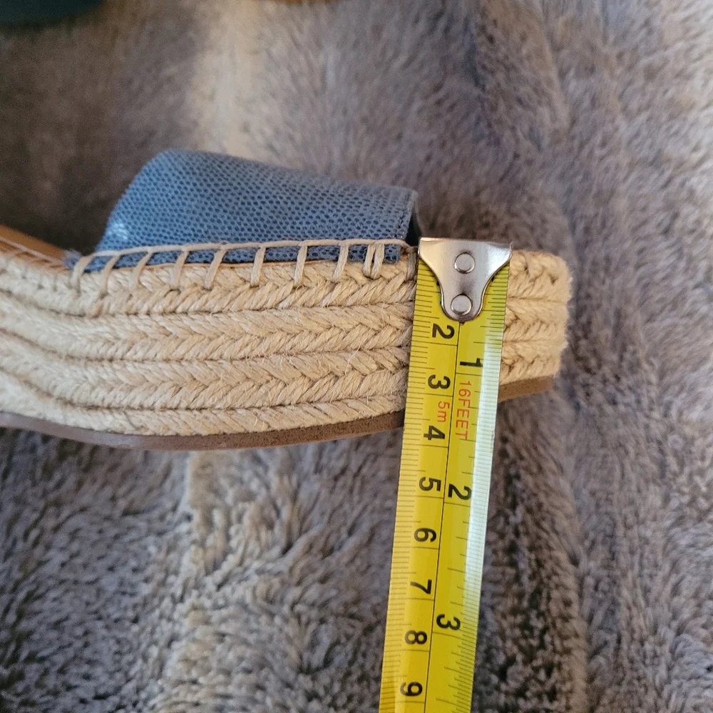 Espadrille Wedge Sandals NWOT Size 9.5